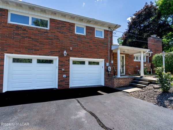 361 Upper Demunds Road, Dallas, PA 18612