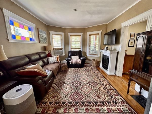 88 Yorktown St, Unit 2, Somerville, MA 02144