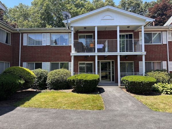 6 Bayberry Drive, Unit 1, Sharon, MA 02067