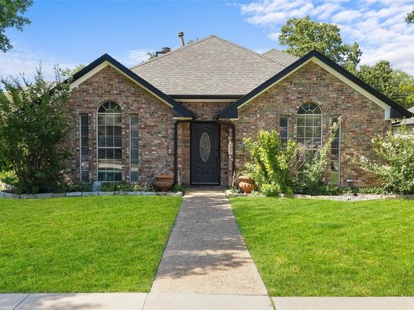 1220 Dentonshire Drive, Carrollton, TX 75007