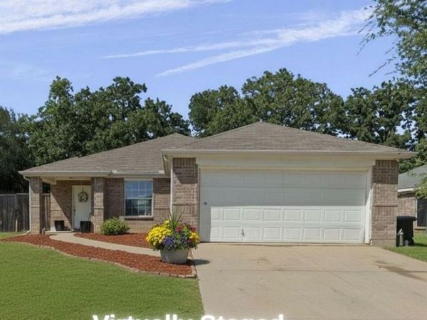 4509 Forest Glen Drive, Forest Hill, TX 76119