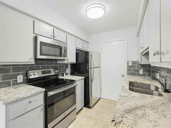 9226 Jollyville RD , Unit 221, Austin, TX 78759