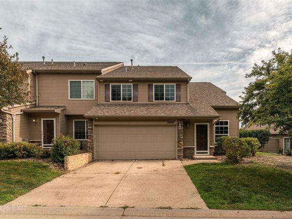601 Orchard Hills Drive, Unit 1006, Norwalk, IA 50211