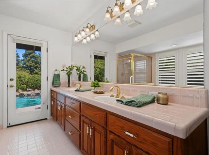438 La Contenta Dr, Valley Springs, CA 95252 Photo