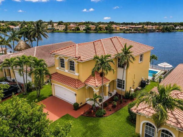 13724 SW 52nd St , Miramar, FL 33027