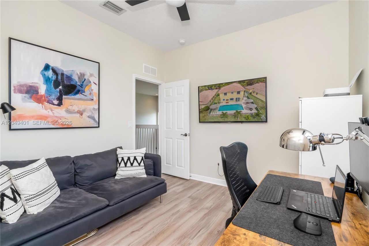 13724 SW 52nd St , Miramar, FL 33027 Photo