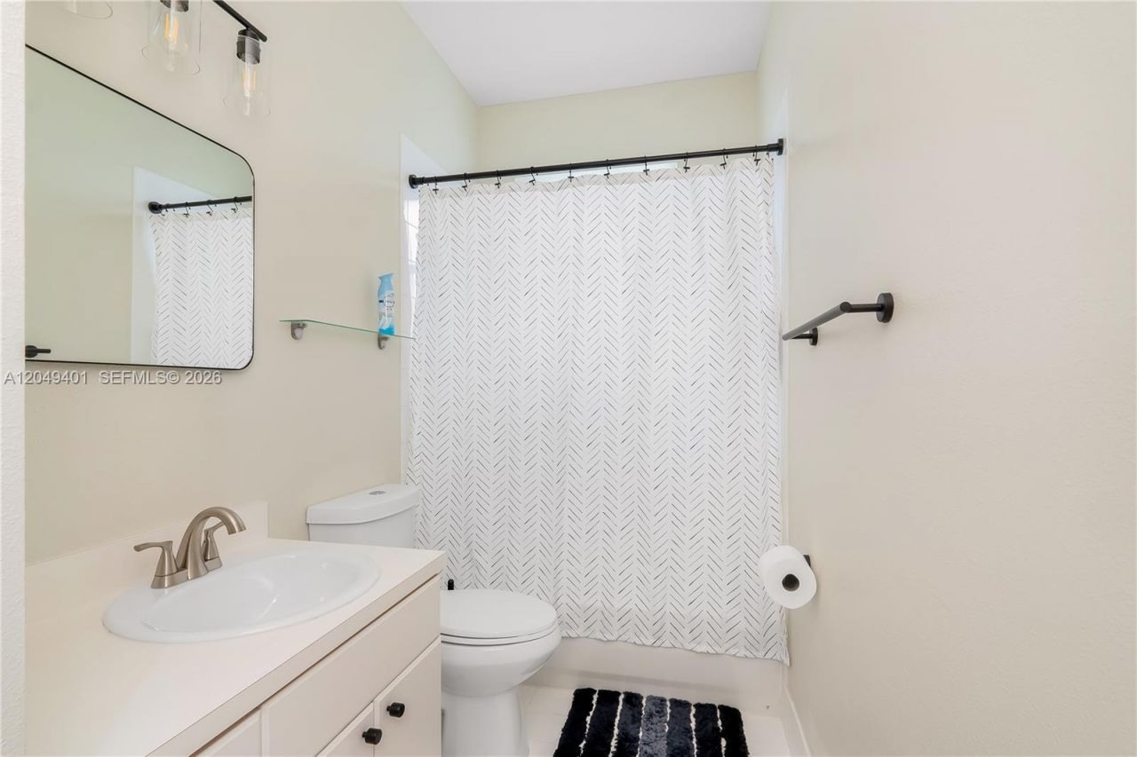 13724 SW 52nd St , Miramar, FL 33027 Photo