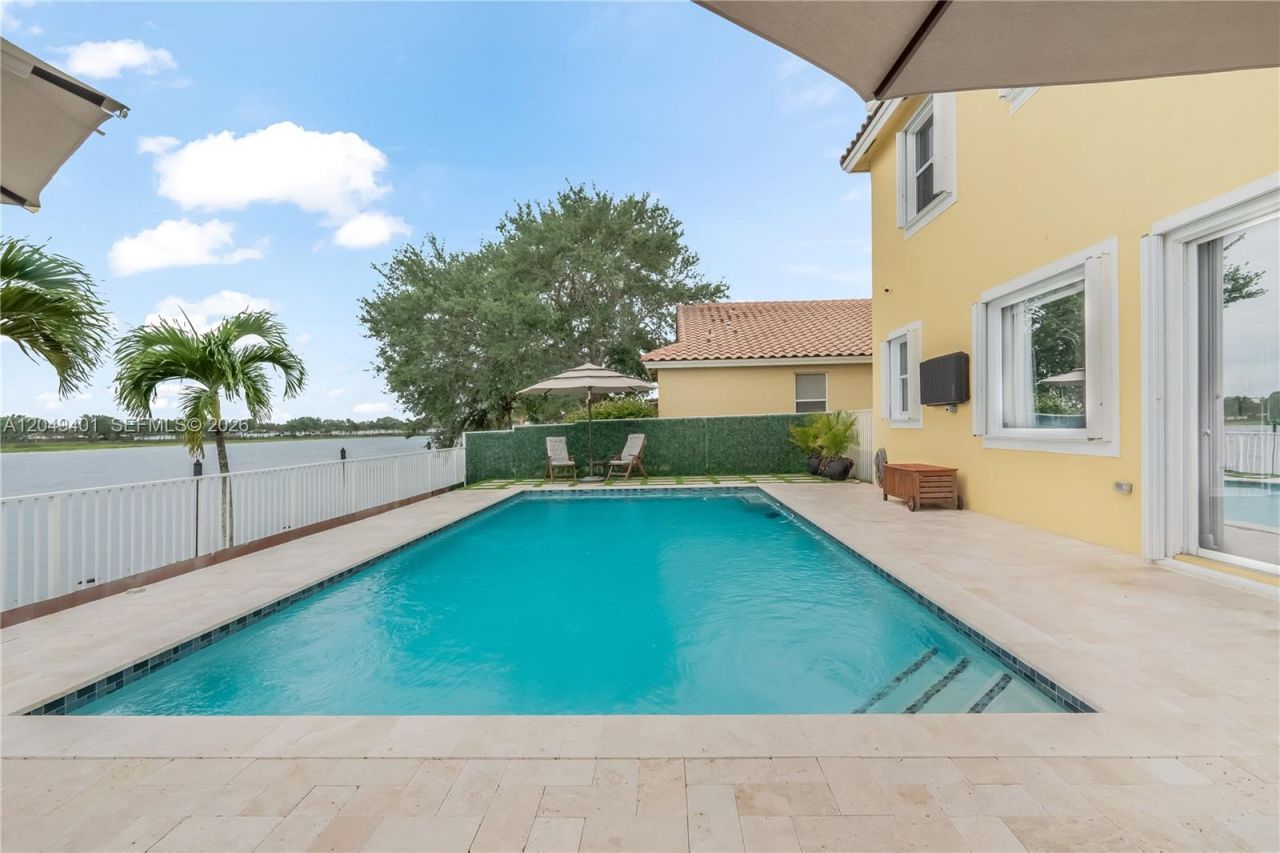 13724 SW 52nd St , Miramar, FL 33027 Photo