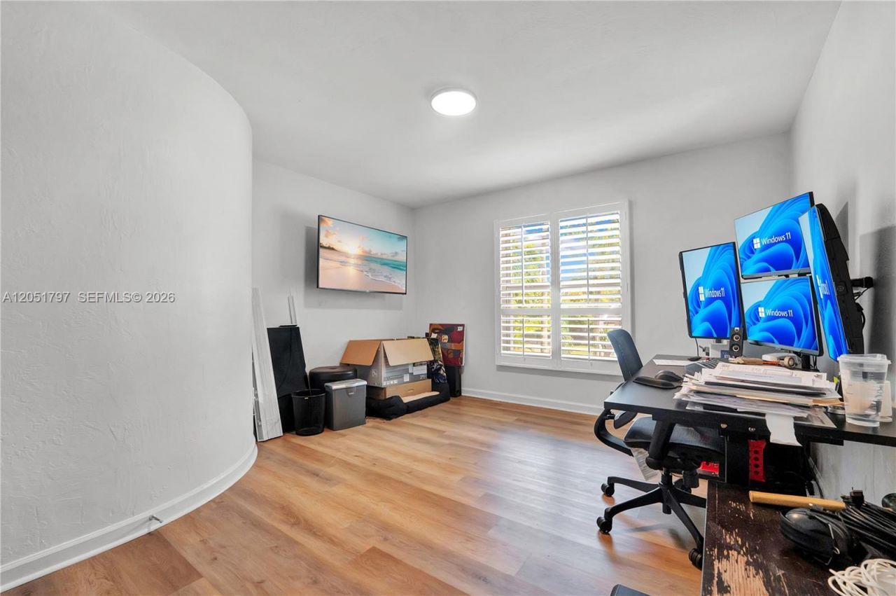 8265 SW 176th Ter, Palmetto Bay, FL 33157 Photo