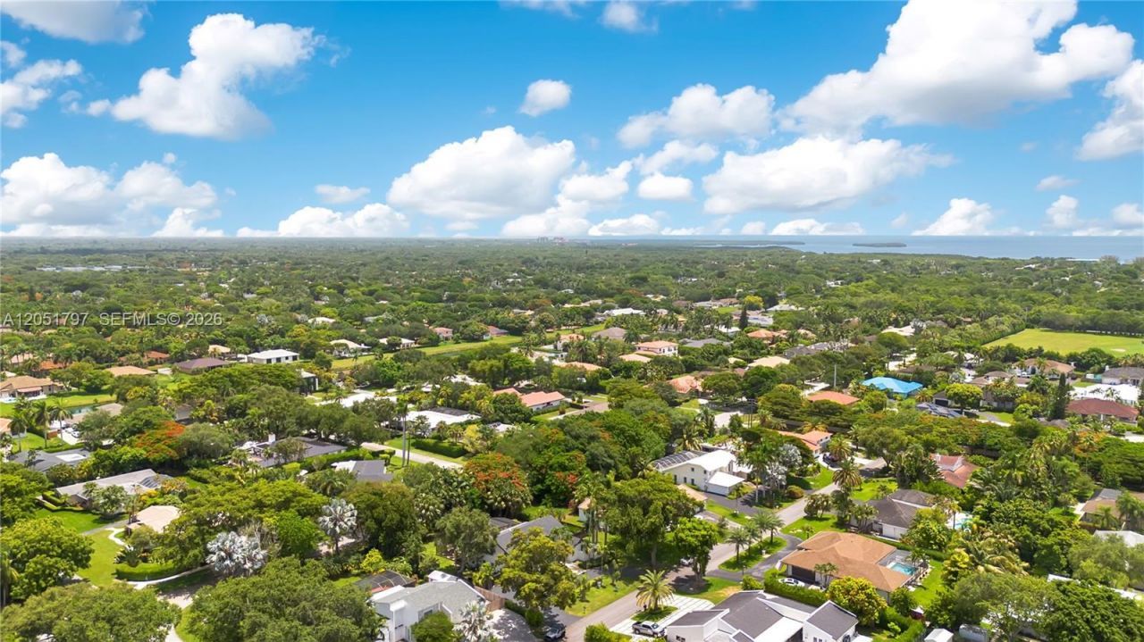 8265 SW 176th Ter, Palmetto Bay, FL 33157 Photo