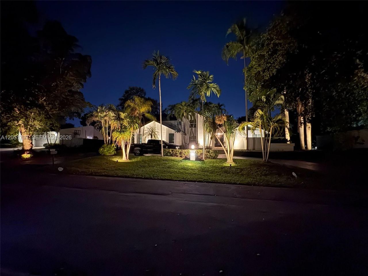 8265 SW 176th Ter, Palmetto Bay, FL 33157 Photo