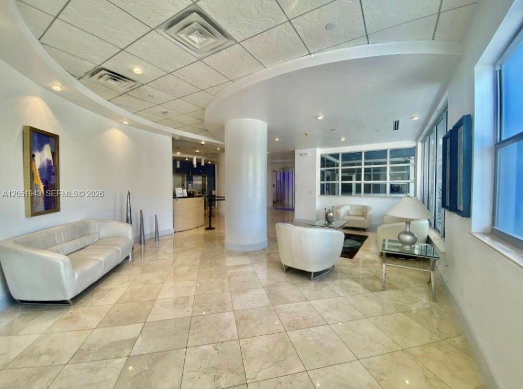 401 69th St, Unit 1411, Miami Beach, FL 33141 Photo