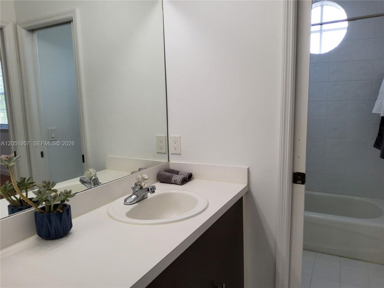 11252 NW 54th Ter , Doral, FL 33178 Photo
