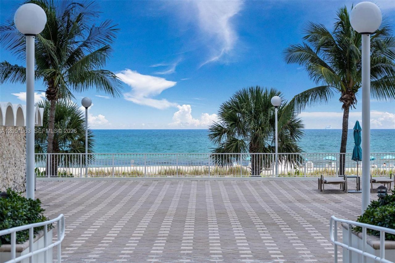 5701 Collins Ave , Unit 1415, Miami Beach, FL 33140 Photo