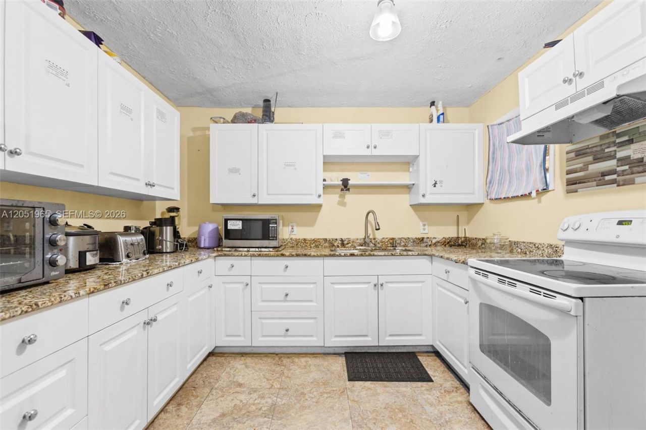 3108 Mura Dr , Fort Pierce, FL 34982 Photo