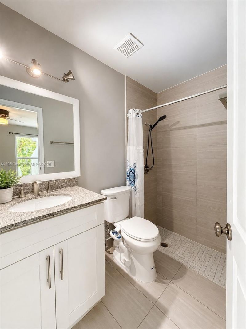 520 SW 167th Ter , Weston, FL 33326 Photo