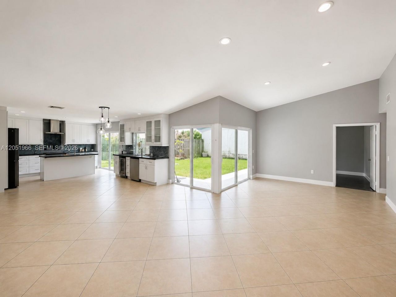 520 SW 167th Ter , Weston, FL 33326 Photo