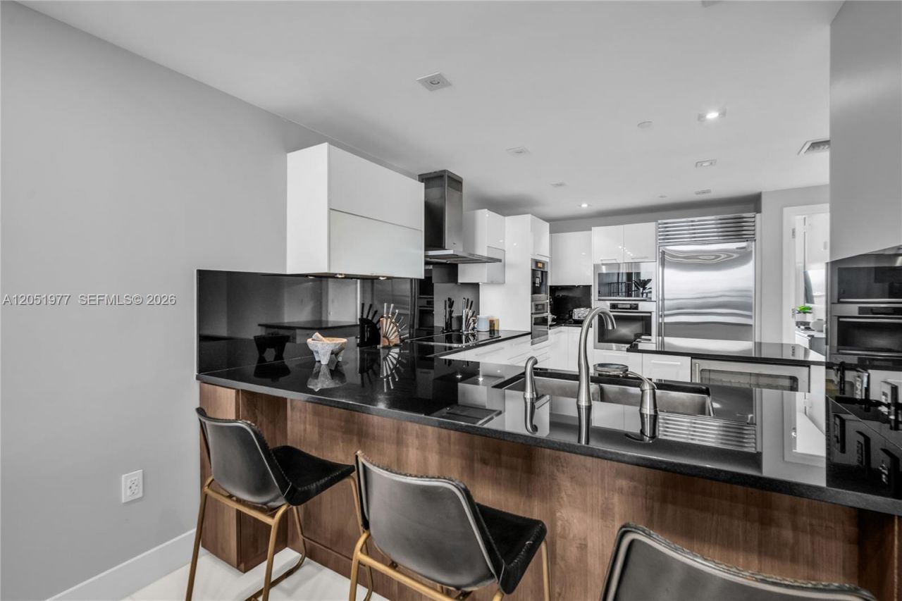 17121 Collins Avenue , Unit 4205, Sunny Isles Beach, FL 33160 Photo