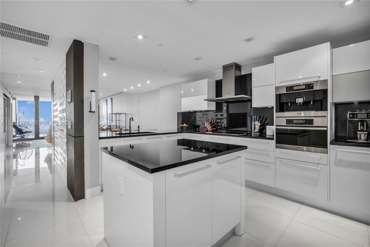 17121 Collins Avenue , Unit 4205, Sunny Isles Beach, FL 33160 Photo