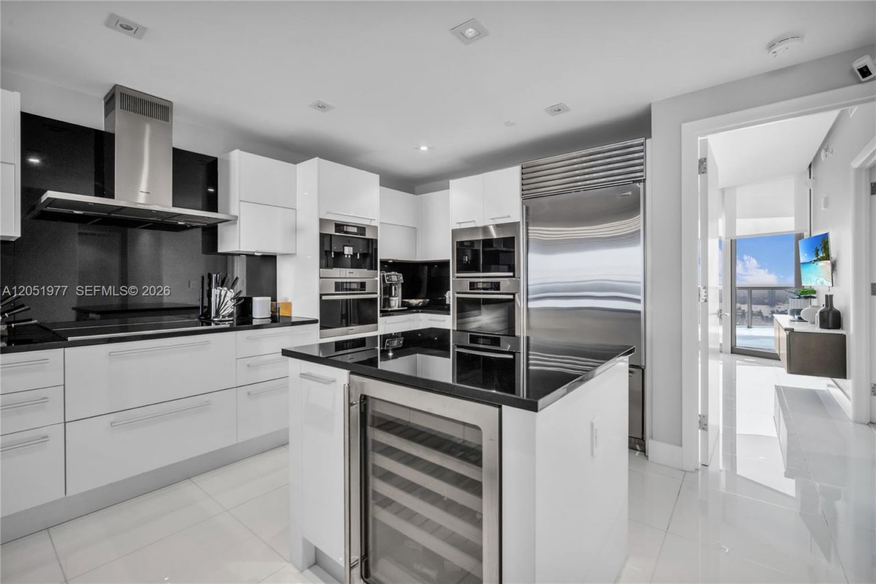 17121 Collins Avenue , Unit 4205, Sunny Isles Beach, FL 33160 Photo
