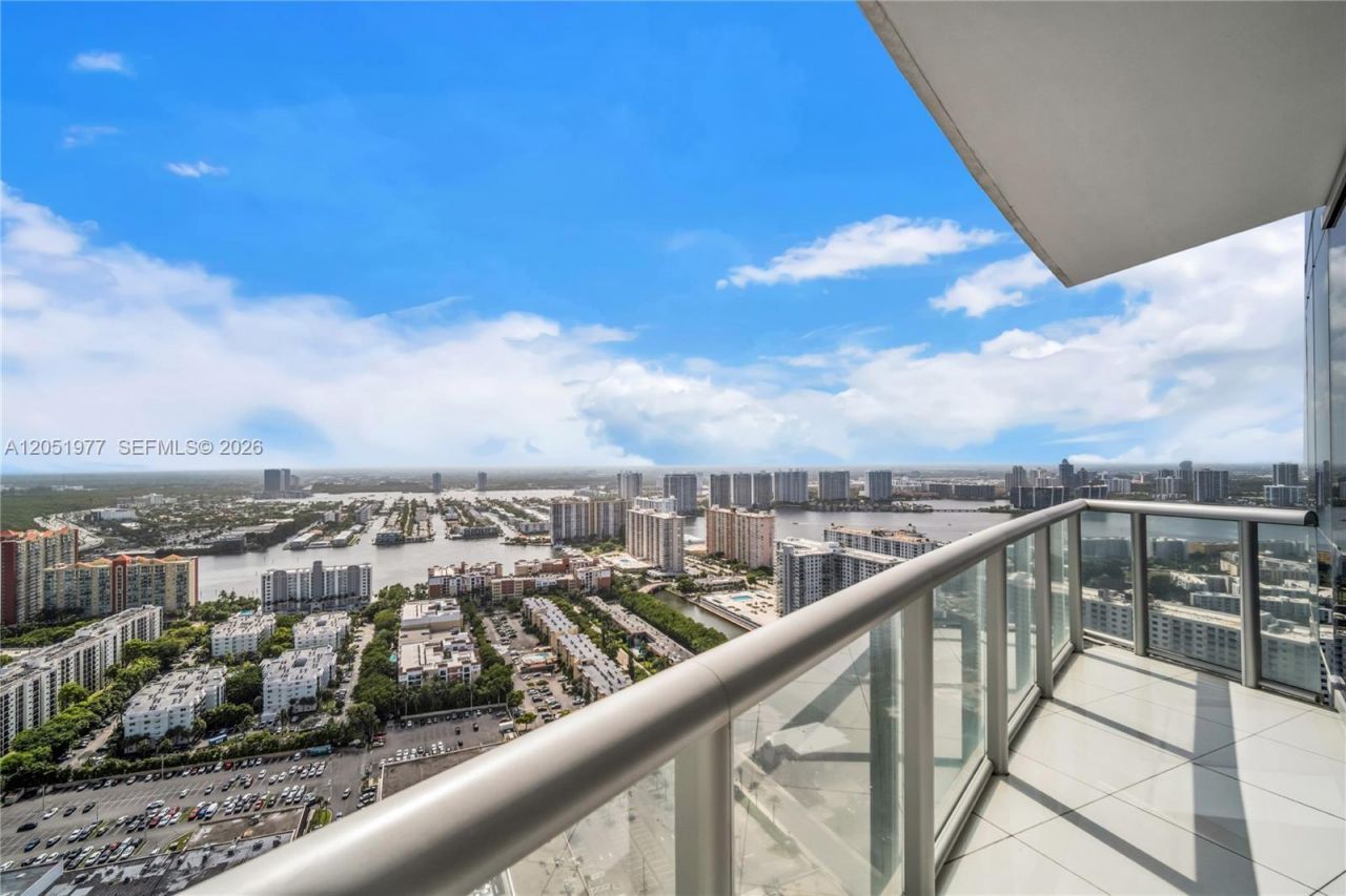 17121 Collins Avenue , Unit 4205, Sunny Isles Beach, FL 33160 Photo