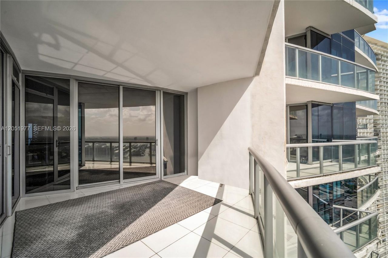 17121 Collins Avenue , Unit 4205, Sunny Isles Beach, FL 33160 Photo