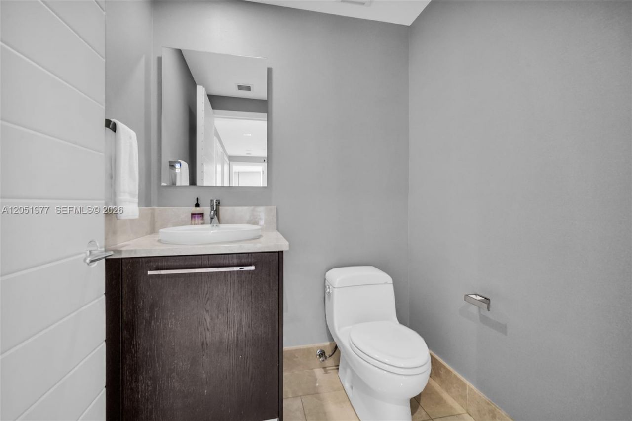 17121 Collins Avenue , Unit 4205, Sunny Isles Beach, FL 33160 Photo