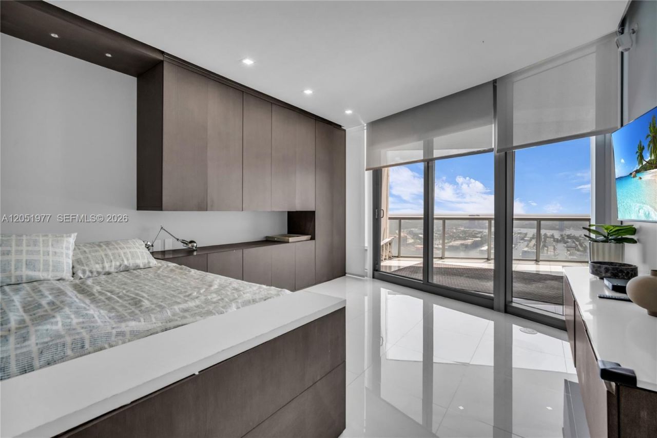 17121 Collins Avenue , Unit 4205, Sunny Isles Beach, FL 33160 Photo