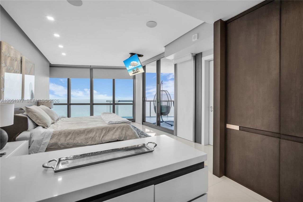 17121 Collins Avenue , Unit 4205, Sunny Isles Beach, FL 33160 Photo
