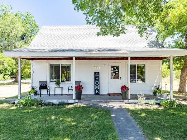 407 S 100 E, Hyrum, UT 84319