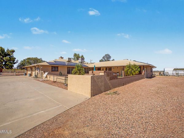 20537 W GORDON Way, Wittmann, AZ 85361