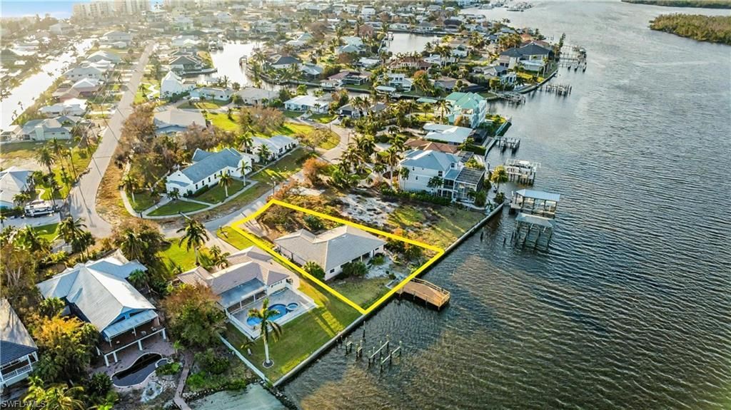 5630 Williams Dr , Fort Myers Beach, FL 33931 Photo