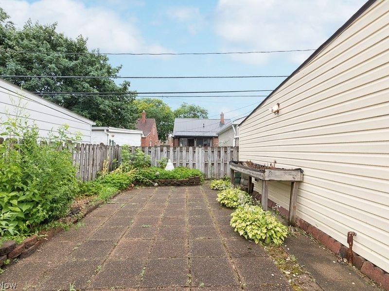 8812 Beech Avenue, Brooklyn, OH 44144 Photo 30