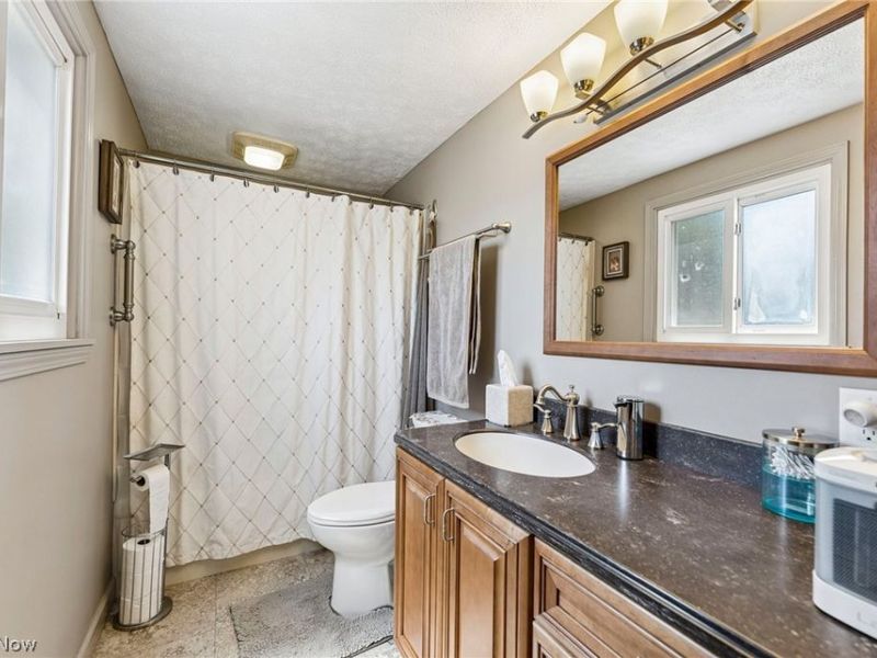 310 Bayshore Drive, Eastlake, OH 44095 Photo 31