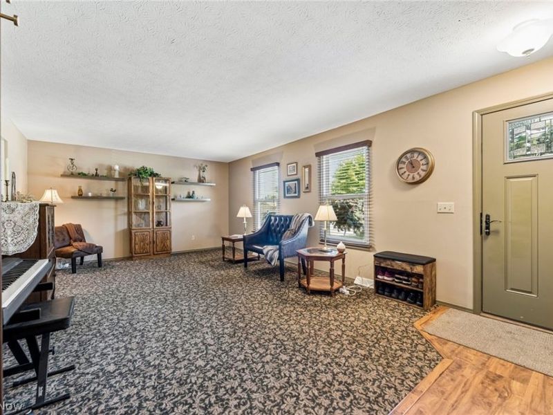 310 Bayshore Drive, Eastlake, OH 44095 Photo 4