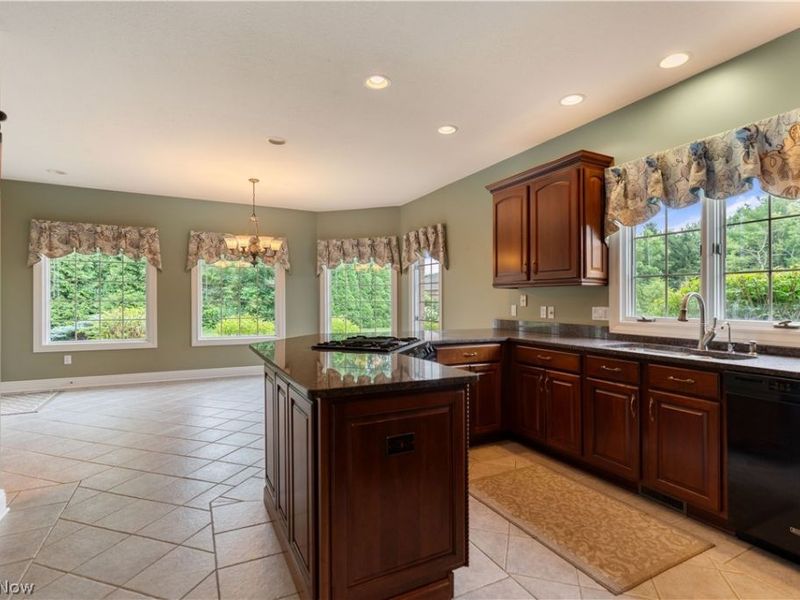 2859 Daisybrook Street NW, North Canton, OH 44720 Photo 17
