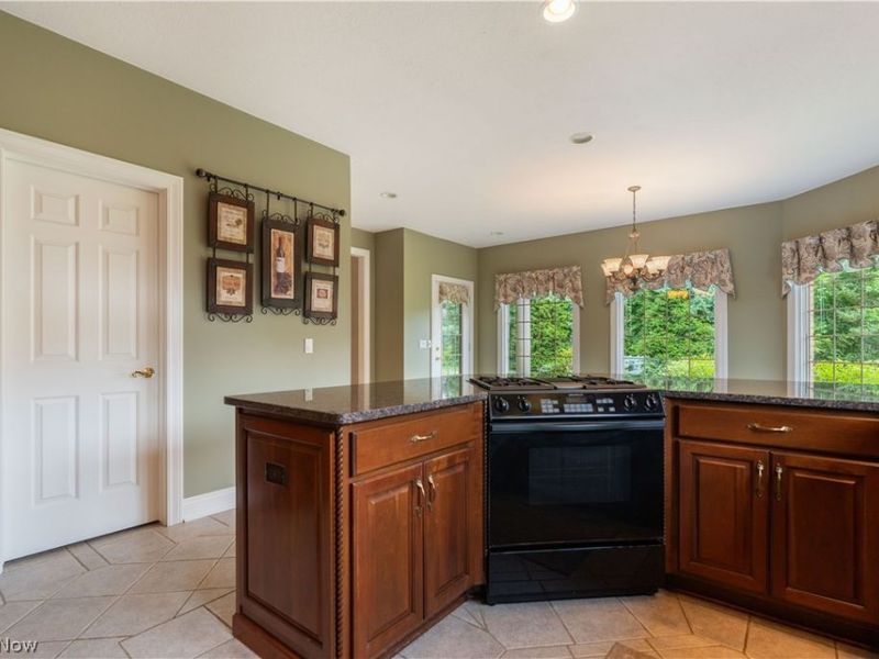 2859 Daisybrook Street NW, North Canton, OH 44720 Photo 19