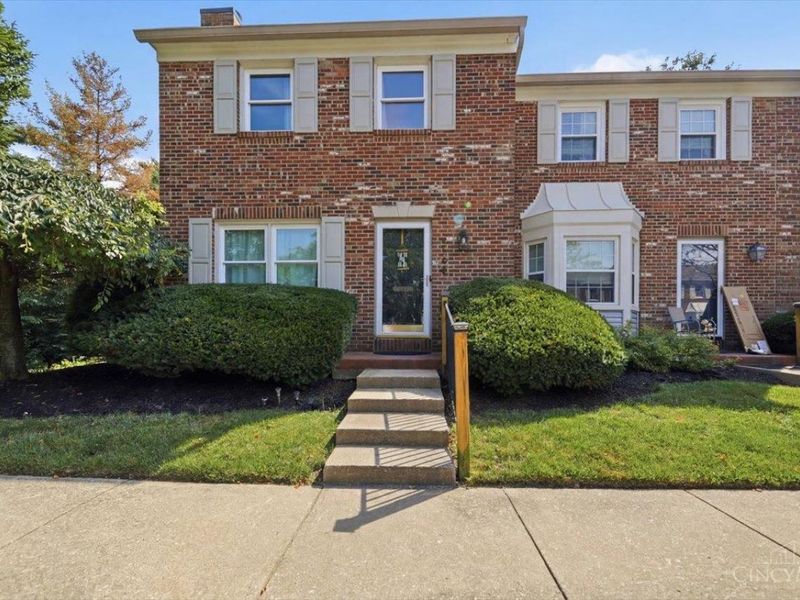 9160 Dominion Circle, Symmes Township, OH 45249 Photo 3
