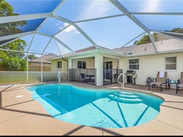 505 SE 9th PL , CAPE CORAL, FL 33990