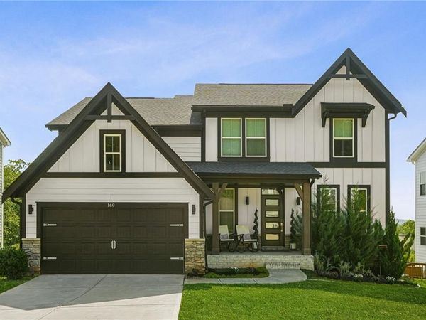 169 Greenbrier Way , Canton, GA 30114