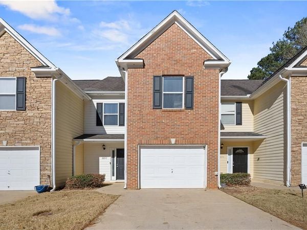6690 Villa Court , Lithonia, GA 30038