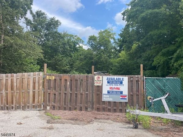 15 Norman Rd, Rockaway, NJ 07866