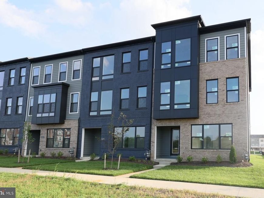 111 Summit Point Boulevard , Unit 20-J, Bowie, MD 20716 Main Photo