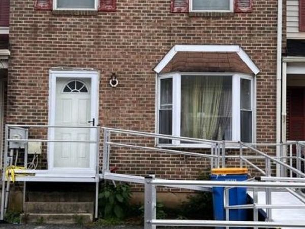 12 HEATHER LANE, NEW CASTLE, DE 19720