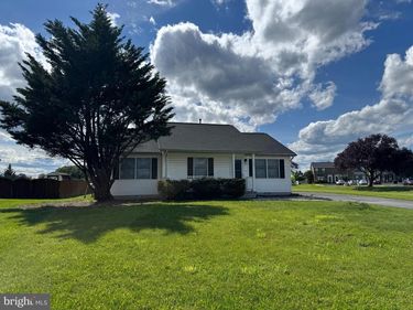 100 HEATHROW LANE , WINCHESTER, VA 22601