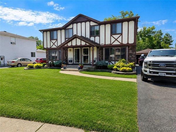 25 Jessica Lane , Depew, NY 14043