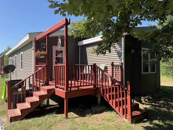 8819 Harlan Road, Copemish, MI 49625