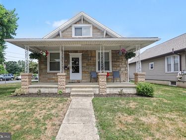 300 S. ENOLA DRIVE, ENOLA, PA 17025