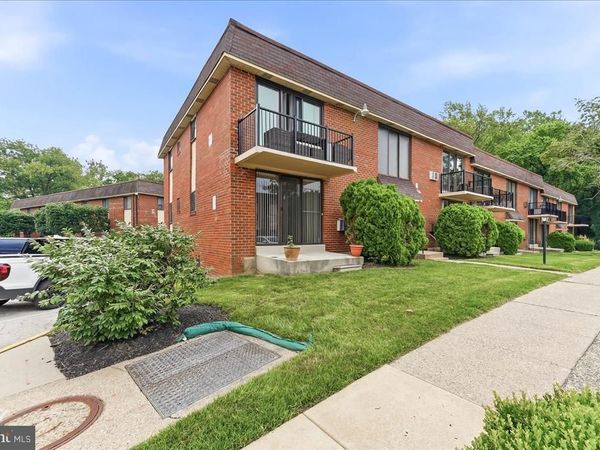 100., Unit D-9, GLENOLDEN, PA 19036