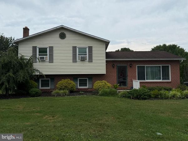 56 WINGERT ROAD , WYOMISSING, PA 19610